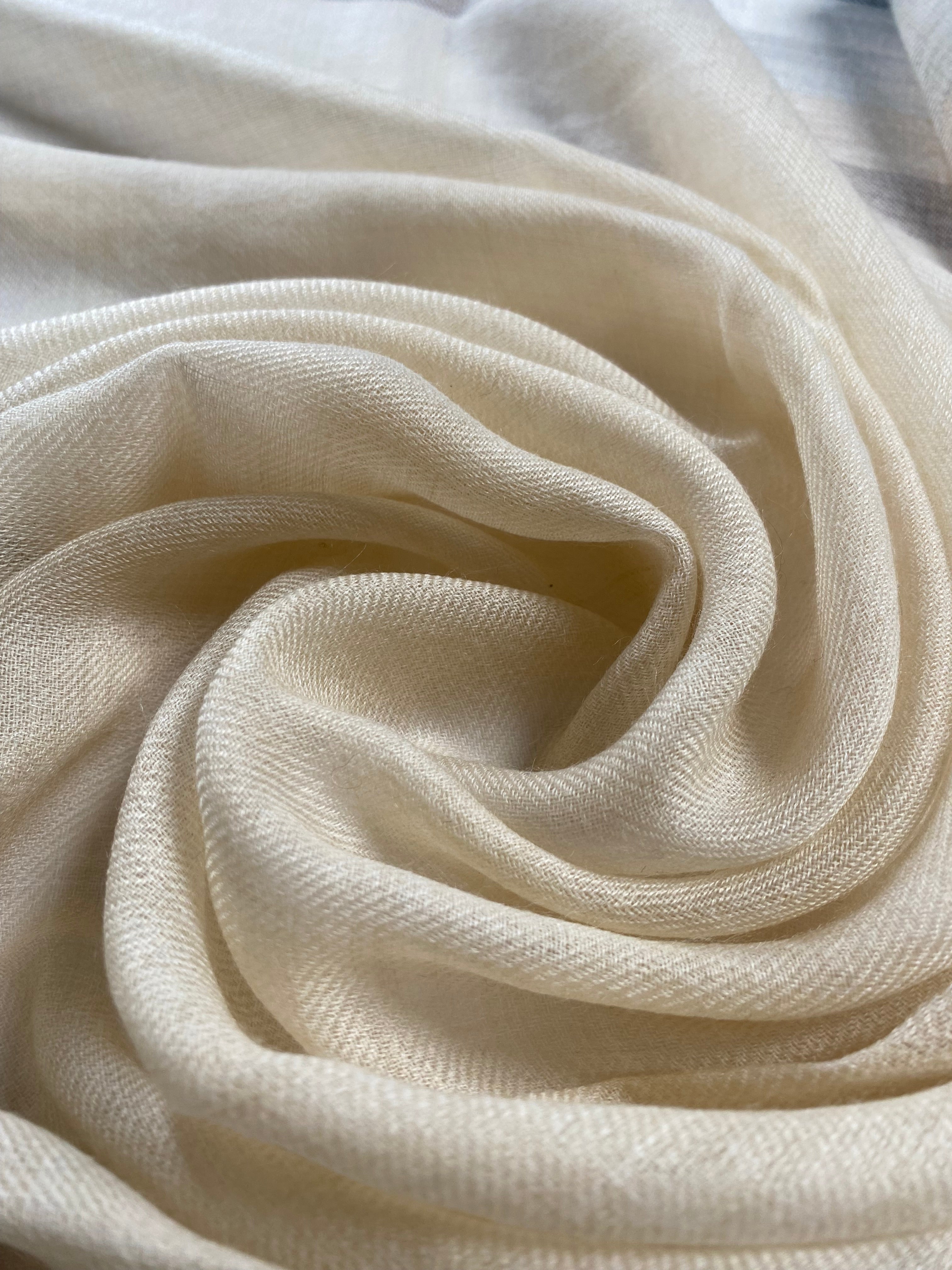 Flow & Check – Subtle - Beige & Schwarz - aura cashmere