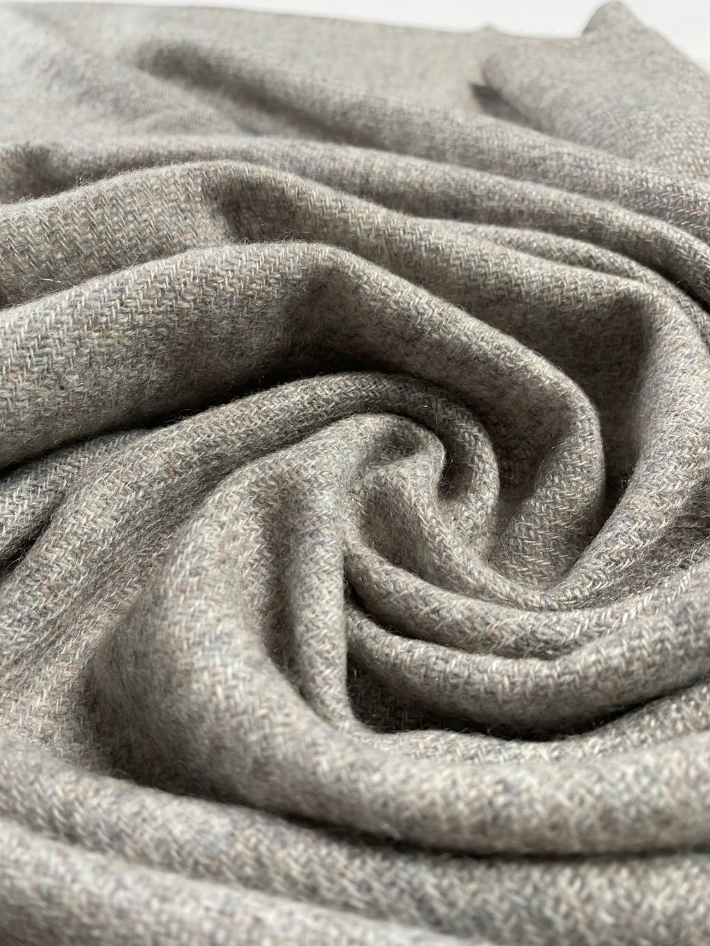 Double Lock Cashmere Schal - Natural Dark Grey - aura cashmere