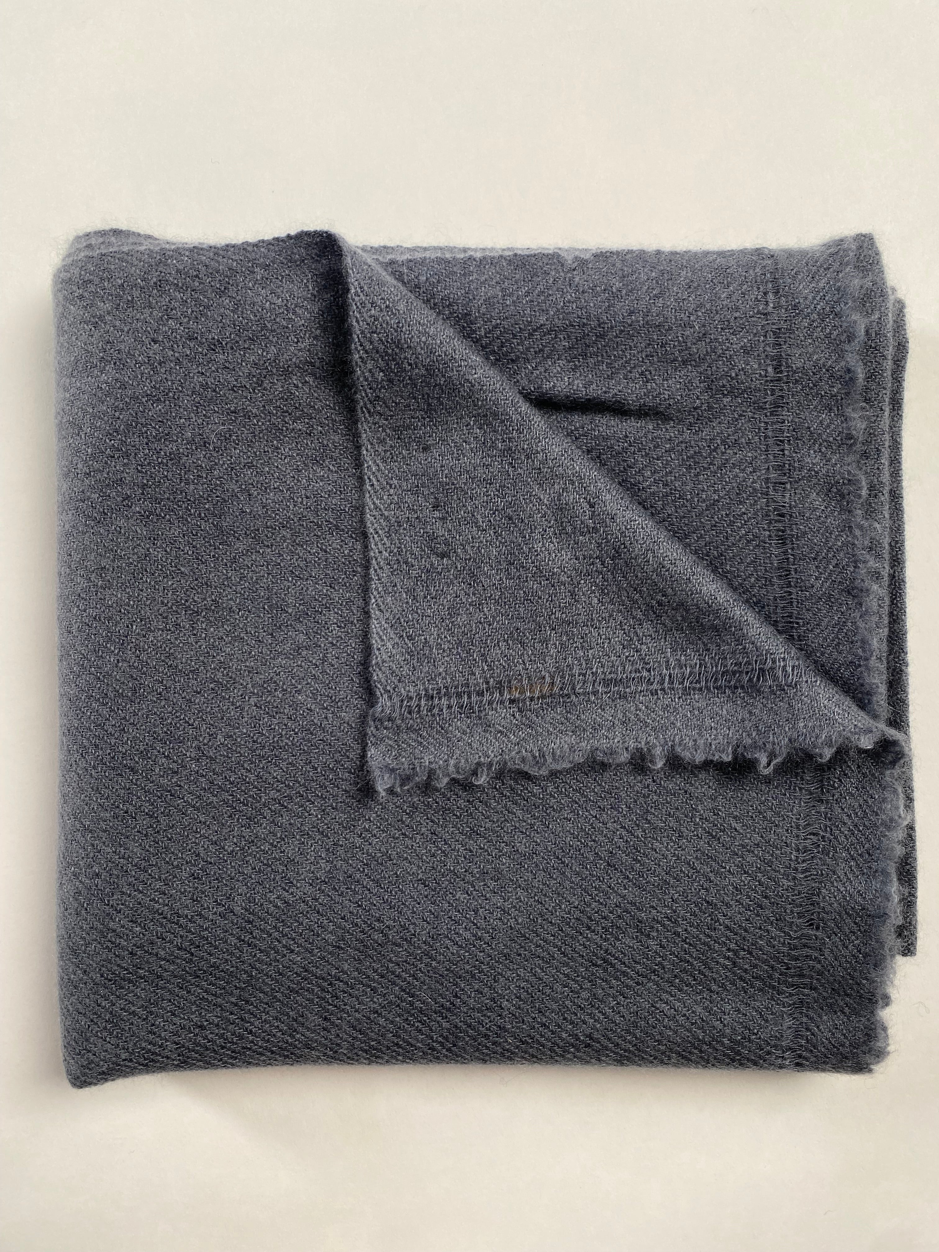 Double Lock Cashmere Schal - Charcoal - aura cashmere