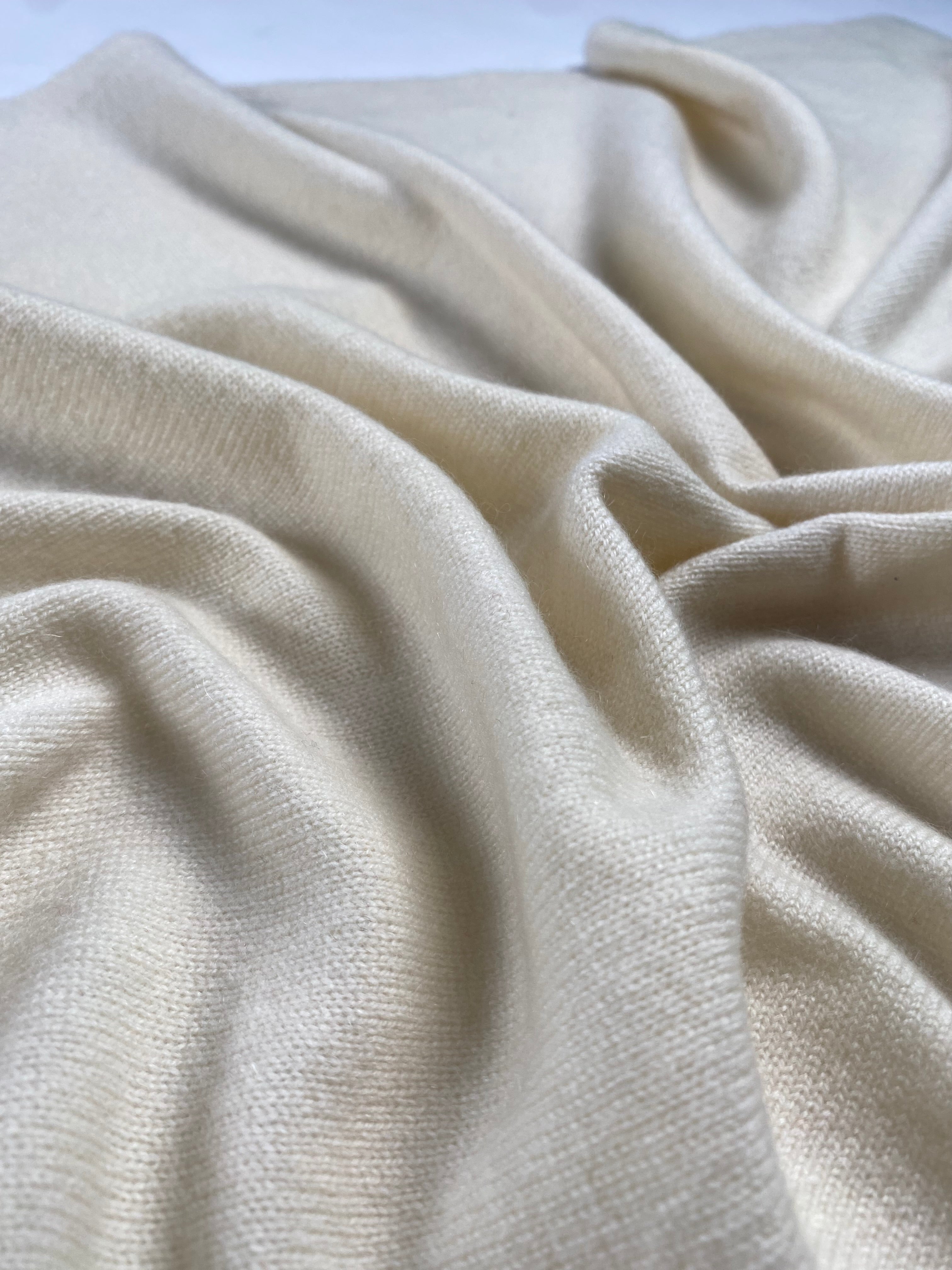 Knitted Cashmere Schal - Offwhite - aura cashmere