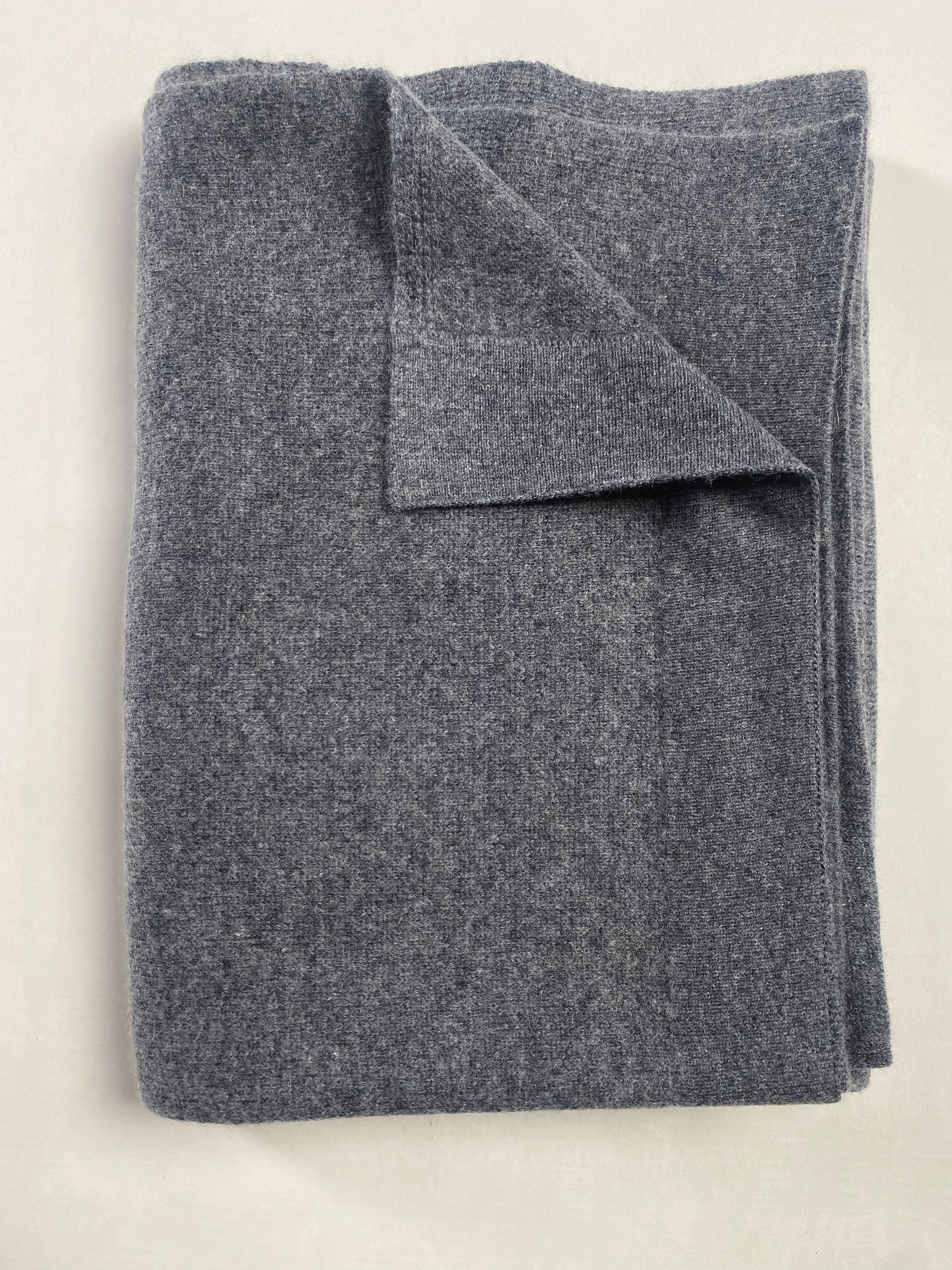 Knitted Cashmere Schal - Dunkelgrau - aura cashmere