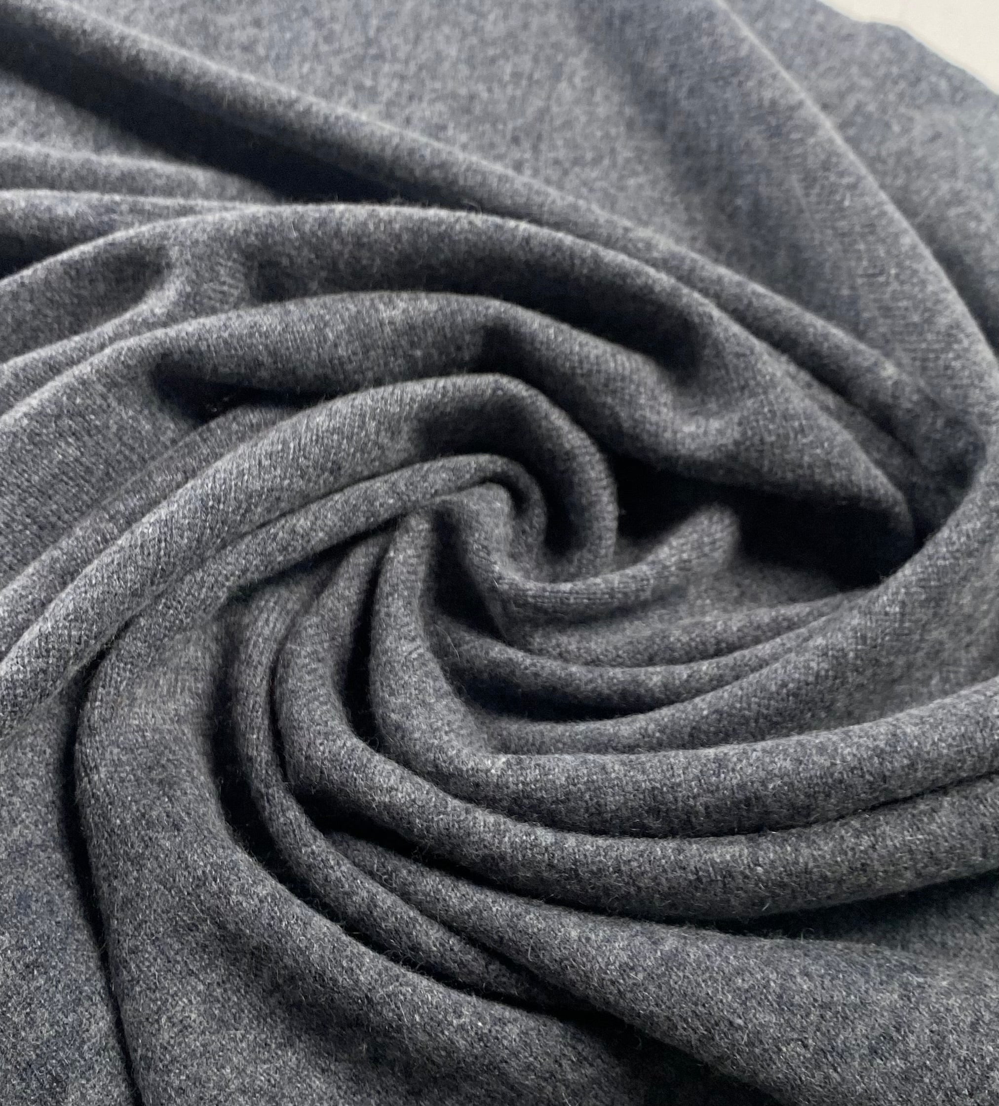 Knitted Cashmere Schal - Dunkelgrau - aura cashmere