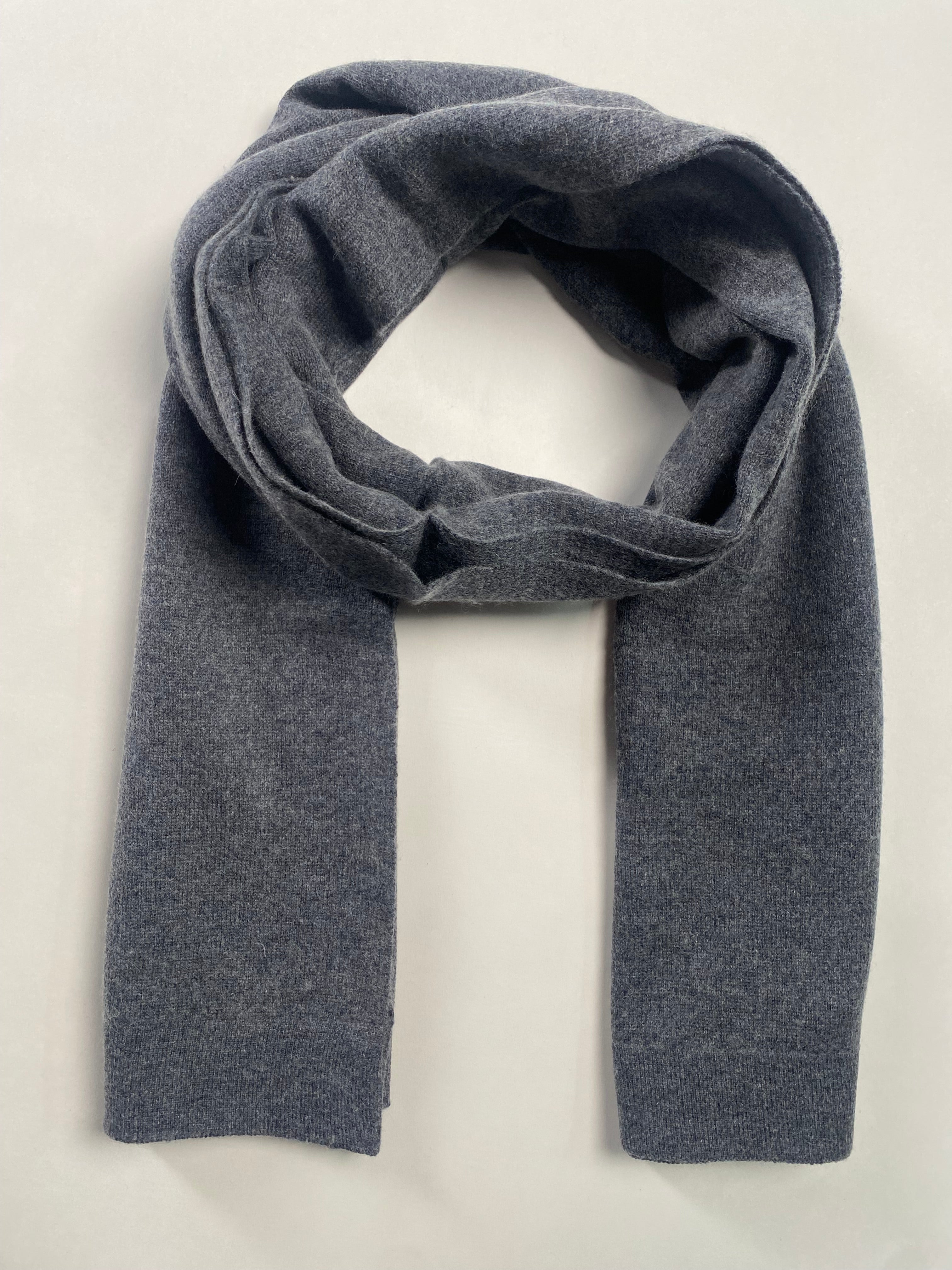 Knitted Cashmere Schal - Dunkelgrau - aura cashmere