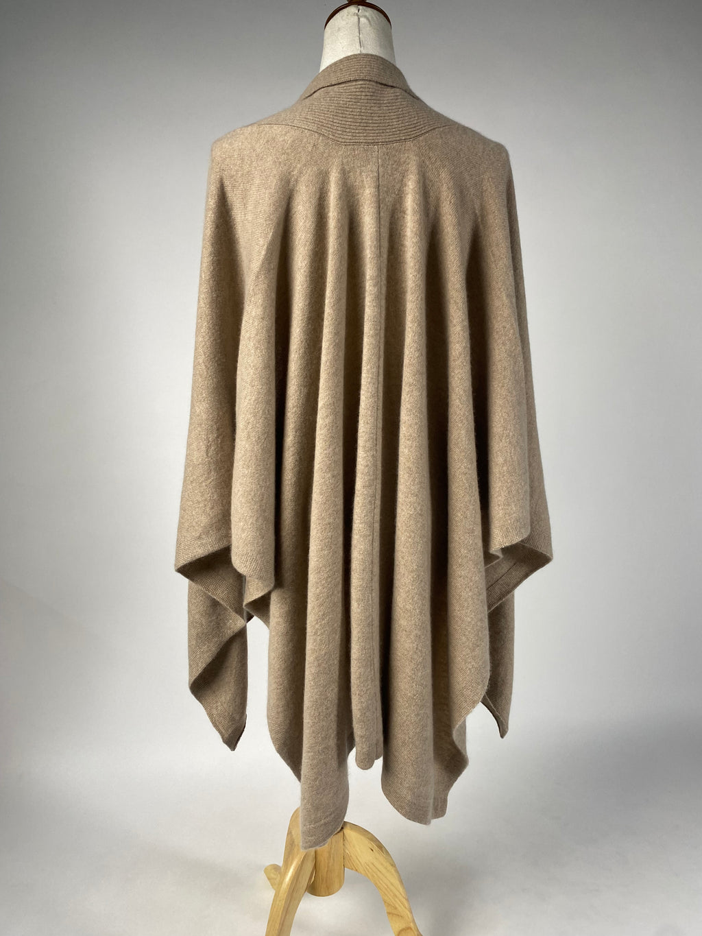 Luxury Cashmere Blend Cape - Camel - aura cashmere
