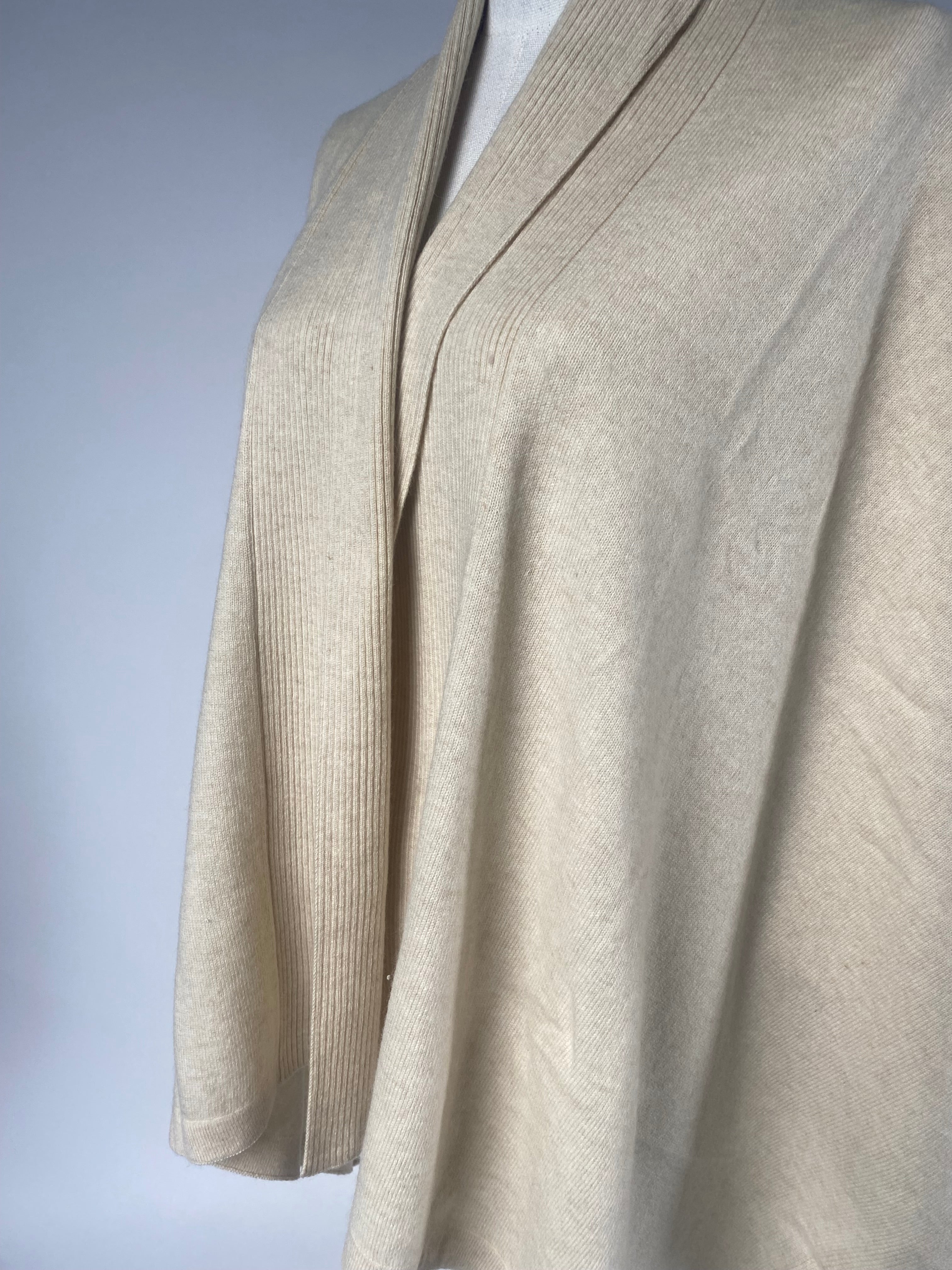 Luxury Cashmere Blend Cape - Beige - aura cashmere