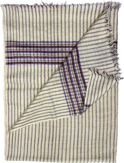 Aura Kashmir Aubergine Crosswind – handgewebter Cashmere-Schal, Produktansicht 7