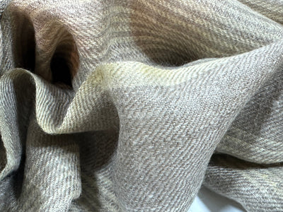 Aura Kashmir Dawn Mist – handgewebter Cashmere-Schal, Produktansicht 3