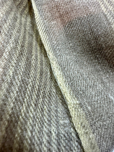 Aura Kashmir Dawn Mist – handgewebter Cashmere-Schal, Produktansicht 5