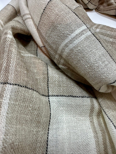 Aura Kashmir Earth Check – handgewebter Cashmere-Schal, Produktansicht 4