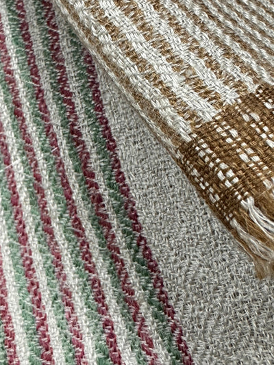 Aura Kashmir Sahara Lines – handgewebter Cashmere-Schal, Produktansicht 3