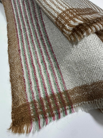 Aura Kashmir Sahara Lines – handgewebter Cashmere-Schal, Produktansicht 8