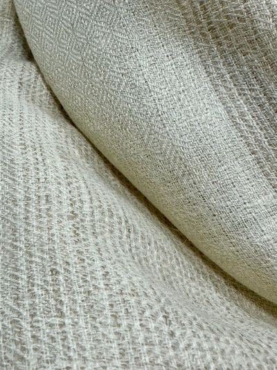 Aura Kashmir Stonefield Stripe – handgewebter Cashmere-Schal, Produktansicht 5