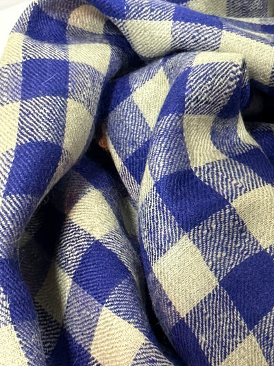 Aura Kashmiri - Alpine Check – Cashmere-Stola 100 × 200 cm, Produktansicht 2