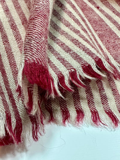 Aura Kashmiri - Bordeaux Check – Cashmere-Stola 100 × 200 cm, Produktansicht 3