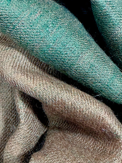 Kashmiri - Nude & Emerald – Double-Face-Cashmere-Schal, Originalansicht 4