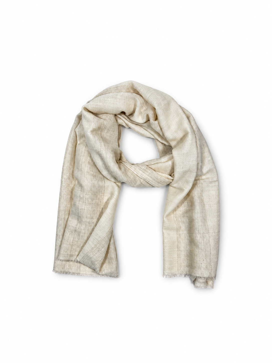 Kashmiri - Stonefield Stripe – vollständiger Cashmere-Schal auf Weiss mit weichem Studioschatten