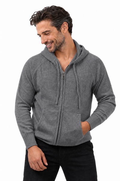 Aura Cashmere ND-1325-C10339 Naturdunkelgrau – Aura-Mann-Model