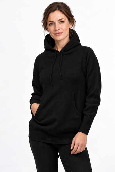 Aura Cashmere ND-1390-C10244 Schwarz – Aura-Frau-Model