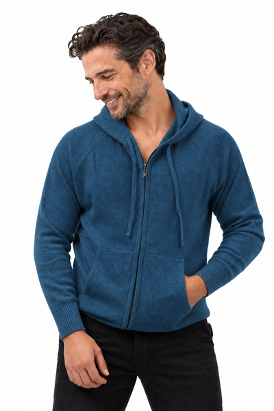 Aura Cashmere ND-1391-C10299 Dunkelpetrol – Aura-Mann-Model