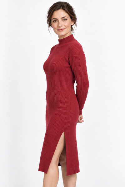 Aura Sidecut Strickkleid in Rubinrot – Seitenansicht