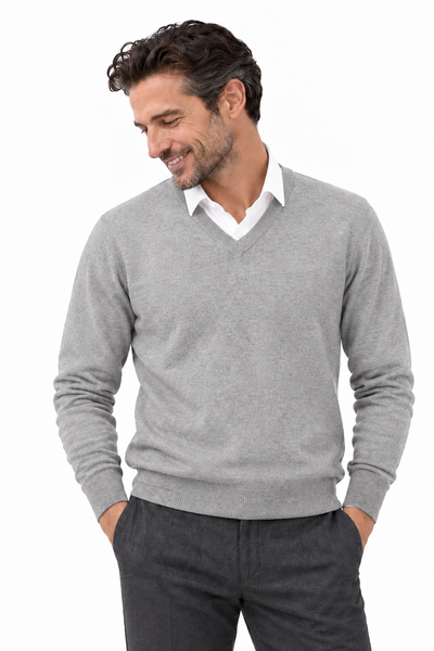 Angle Natural – Maglia con scollo a V da uomo – Grigio chiaro naturale – Su un modello Aura [ND-1290-C9610]
