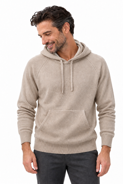 Pause Natural – Felpa in maglia con cappuccio unisex – Marrone chiaro naturale – Su un modello Aura [ND-1326-C10280]