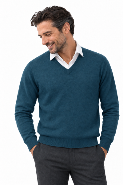 Angle – Maglia con scollo a V da uomo – Petrolio scuro – Su un modello Aura [ND-1379-C9567]