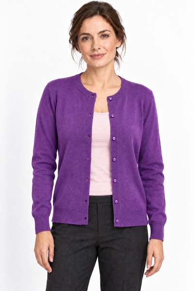 Button – Cardigan a girocollo da donna – Viola – Su un modello Aura [ND-1385-C9949]