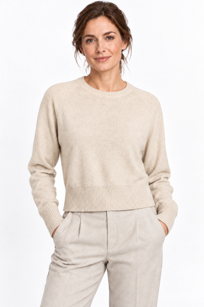 Shortline – Maglia corta a girocollo – Beige naturale – Su un modello Aura [ND-2083-C13107]